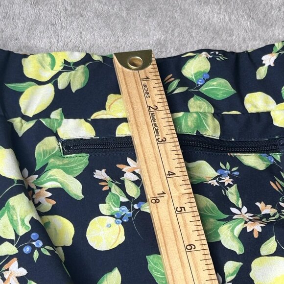 Chico's Zenergy Skort Womens 3 Blue Lemon Floral Print Pull On Pockets Travel - Picture 7 of 12